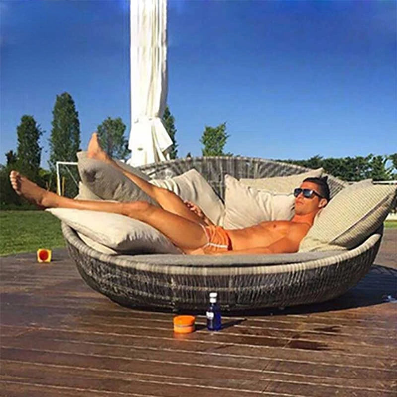 Luxury outdoor sun lounger wicker sunbed swimming pool beach club furniture garden patio rattan daybed